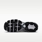 Nike Air Max Moto 2K Men's Shoes
