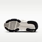 Nike Vomero 18 Women's Road Running Shoes (Extra Wide)