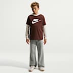 Playera para niños talla grande Nike Sportswear