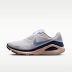 Nike Structure 26 Straßenlaufschuh (Damen)
