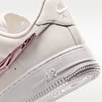 ナイキ エア フォース 1 ’07 LX ウィメンズシューズ