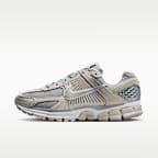 Nike Zoom Vomero 5 男鞋