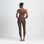 Leggings V-Line de 66 cm de tiro alto para mujer NikeSKIMS Matte