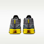 ナイキ ショックス R4 SE メンズシューズ