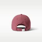 Gorra con logotipo de metal y estructura Nike Dri-FIT Club