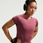 Nike Universa Women's Mesh Short-Sleeve Top