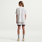 Playera de manga corta para calentamiento de básquetbol Dri-FIT para mujer Nike