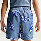 Shorts de 15 cm para niños talla grande Nike Sportswear Club Woven
