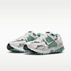 Nike Zoom Vomero 5 Women's Shoes