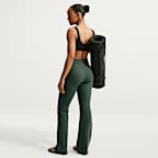 Nike Zenvy Leggings med hög midja och utsvängda ben utan sömmar framtill för kvinnor