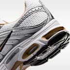 Buty damskie Nike Air Max Moto 2K z akcentami odbijającym światło