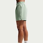 Nike 24.7 ImpossiblySoft Women's Dri-FIT Mid-Rise Loose 4" Shorts