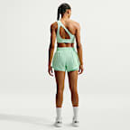 Nike One Dri-FIT 2-in-1 damesshorts met halfhoge taille (8 cm)