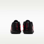 Nike Jr. Phantom 6 Low Club Big Kids' Indoor/Court Soccer Shoes