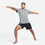 Nike Hyverse Men's Dri-FIT UV Short-sleeve Versatile Top
