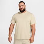 Playera versátil de manga corta para hombre Nike Primary