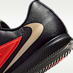 Nike Phantom 6 Low Club zaalvoetbalschoenen