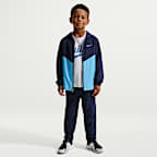 Completo con pantaloni e maglia in tessuto Dri-FIT con zip a tutta lunghezza Nike – Bambino/a