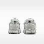 Buty damskie Nike Zoom Vomero 5 z akcentami odbijającymi światło