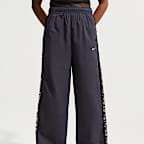 Pants deportivos de encaje de tiro medio holgados para mujer Nike Sportswear