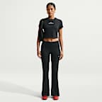 Playera slim cropped para mujer Nike Sportswear Chill Knit