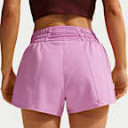 Short doublé à taille mi-basse 8 cm Dri-FIT Nike One pour femme