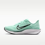 Tenis de correr en pavimento para mujer Nike Quest 6