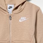 Conjunto de dos piezas Club con cierre completo para bebé (12 a 24 meses) Nike