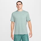 Nike Primary Men's Dri-FIT Short-Sleeve Versatile Top