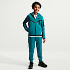 Nike Sportswear Tech Fleece Hoodie mit durchgehendem Reißverschluss für ältere Kinder