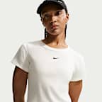 Playera de manga corta de tela de canalé ajustada para mujer Nike Sportswear
