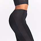 NikeSKIMS Matte Shine Mix dameslegging (66 cm)