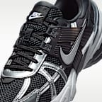 나이키 V2K 런 반사 디자인 액센트 여성 신발