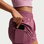 Nike One Pantalón corto de 8 cm con talle medio y diseño 2 en 1 Dri-FIT - Mujer