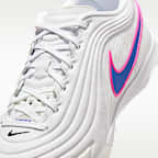 Nike Tiempo Reactgato Indoor/Court Low-Top Soccer Shoes