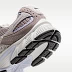 Nike V5 RNR Suede Women's Shoes