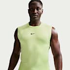 Playera de fitness ajustada sin mangas Dri-FIT para hombre Nike Pro