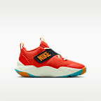 Tenis de básquetbol para niños grandes Nike Team Hustle D 12