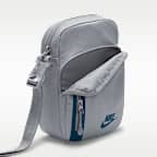 Nike Premium Cross-Body Bag (4L)