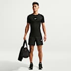 Nike Pro 男款 Dri-FIT 緊身短袖健身上衣