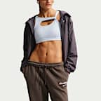 Nike Studio Fleece Medium Weight Pantalones de tiro medio con dobladillo abierto - Mujer