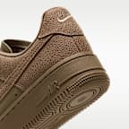 Tenis para mujer Nike Air Force 1 '07 SE Shagreen