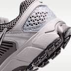 Nike Vomero 5 大童反光裝飾鞋款