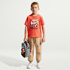 Playera para niños talla pequeña Nike "Rest And Recovery"