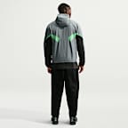 Chamarra deportiva de futbol con gorro de tejido Woven para hombre Nike Premier Repel