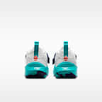 Tenis para niños de preescolar Nike Team Hustle D 12