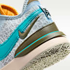 รองเท้าบาสเก็ตบอล LeBron NXXT Gen EP