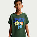 Playera para niños talla grande Nike Sportswear Club