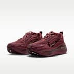 รองเท้าโร้ดรันนิ่งผู้หญิง Nike Vomero Plus