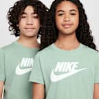 Nike Sportswear Older Kids' T-Shirt